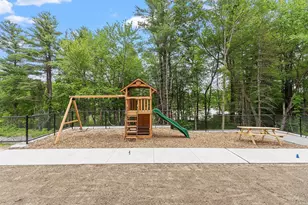 10100 S Willow St, Manchester, NH 03103 - Photo 33