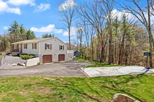17 Oxbow Ln, Derry, NH 03038 - Photo 5