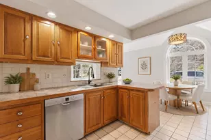 21 Peninsula Dr, Stratham, NH 03885 - Photo 11