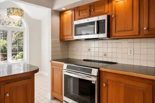 21 Peninsula Dr, Stratham, NH 03885 - Photo 13