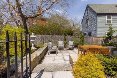303 Pleasant Street, Portsmouth, NH 03801 - Photo 3
