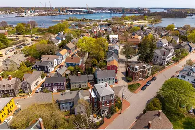 303 Pleasant Street, Portsmouth, NH 03801 - Photo 55