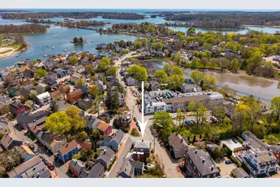 303 Pleasant Street, Portsmouth, NH 03801 - Photo 57