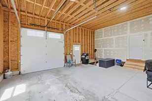 34 Juniper Rd, Derry, NH 03038 - Photo 23