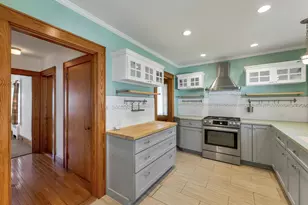 124 Dartmouth St, Laconia, NH 03246 - Photo 9