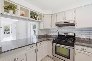 25 Blossom Ln, Merrimack, NH 03054 - Photo 11