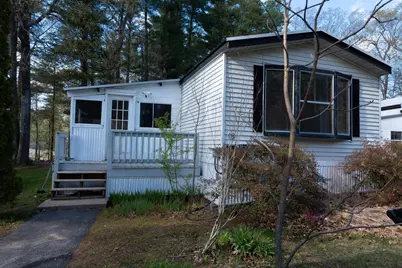 18 Bangor Street, Nashua, NH 03063 - Photo 1