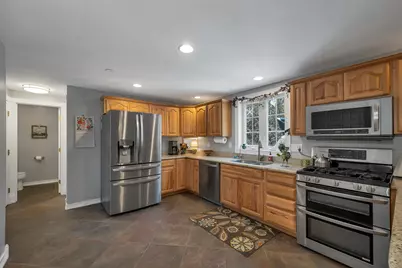 71 Auburn Road, Hooksett, NH 03106 - Photo 13