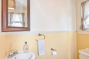203 N Adams St, Manchester, NH 03104 - Photo 17