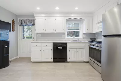 11 Custom Street, Nashua, NH 03062 - Photo 9