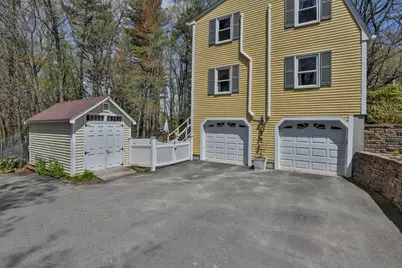 9 Lund Drive, Hudson, NH 03051 - Photo 5