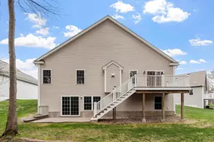 7 Torrey Pines Cir, Plaistow, NH 03865 - Photo 5