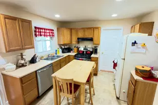 10 Cote Cir, Raymond, NH 03077 - Photo 3