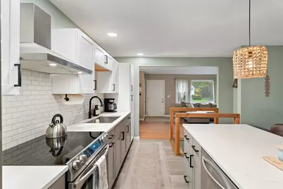 35 Baldwin Avenue, South Burlington, VT 05403 - Photo 15