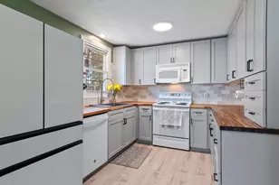 5 Sprucewood Dr, Rochester, NH 03867 - Photo 7