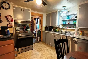 64 Washington St, Littleton, NH 03561 - Photo 15