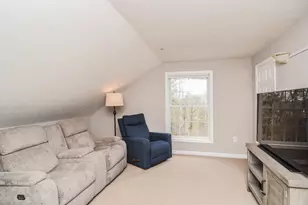 14 Georgetowne Dr, Nashua, NH 03062 - Photo 41
