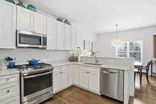 219 Knollwood Way, Manchester, NH 03102 - Photo 7