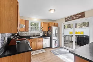 51 Guy's Ln, Weare, NH 03281 - Photo 3
