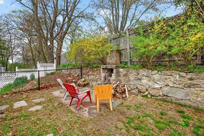 284 Webster Street, Manchester, NH 03104 - Photo 15