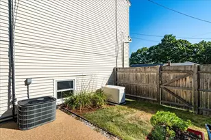 15 Lindstrom Ln, Manchester, NH 03104 - Photo 57