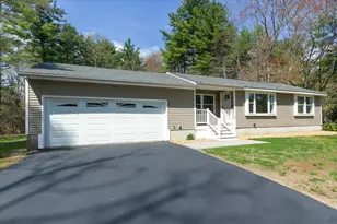 7 Ermer Rd, Derry, NH 03038 - Photo 1