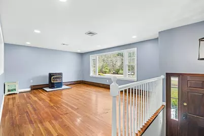 6 Happy Lane, Londonderry, NH 03053 - Photo 3