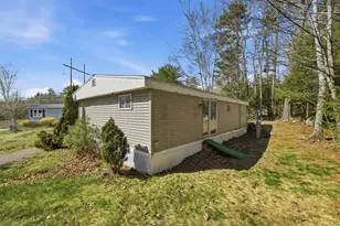 211 Emerald Dr, Barrington, NH 03825 - Photo 9