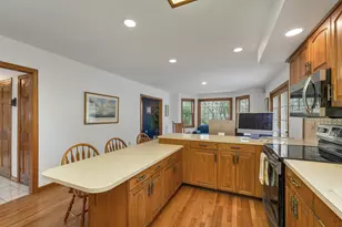 19 Poliquin Dr, Nashua, NH 03062 - Photo 7