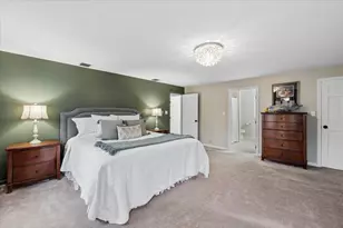 98 Hitching Post Ln, Bedford, NH 03110 - Photo 19