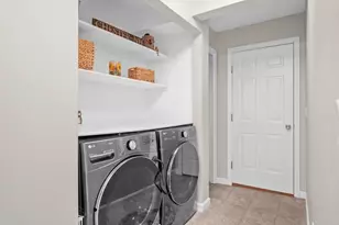21 Villager Rd, Chester, NH 03036 - Photo 15