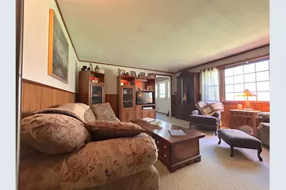 421 Pleasant Street, Franklin, NH 03235 - Photo 19