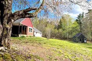 421 Pleasant St, Franklin, NH 03235 - Photo 55