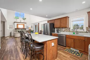216 Mountain Dr, Gilford, NH 03249 - Photo 5