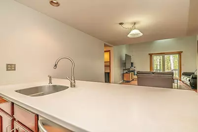 64 Glengarry Drive, Stratham, NH 03885 - Photo 5