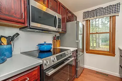64 Glengarry Drive, Stratham, NH 03885 - Photo 7
