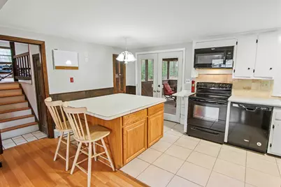 15 Lincoln Street, Pelham, NH 03076 - Photo 7