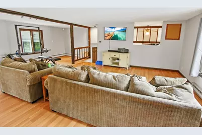15 Lincoln Street, Pelham, NH 03076 - Photo 19