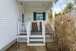 16 Nevins Dr, Londonderry, NH 03053 - Photo 3