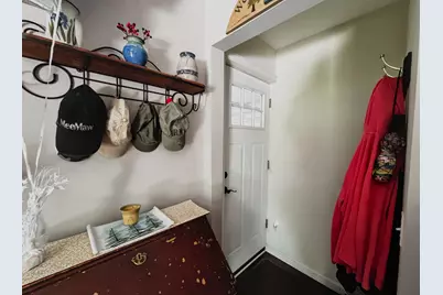 131 Pine Circle, Bennington, VT 05201 - Photo 33