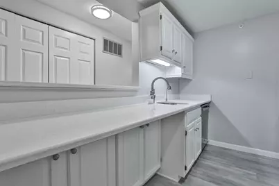 6 Mayfair Lane #201, Nashua, NH 03063 - Photo 11