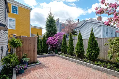 114 Mechanic Street, Portsmouth, NH 03801 - Photo 3