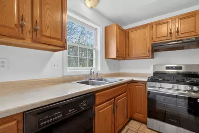 12 Wyndmere Drive, Londonderry, NH 03053 - Photo 11