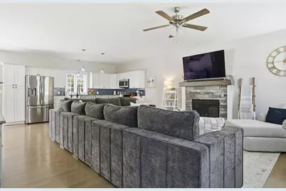 119 Westwood Drive, Nashua, NH 03062 - Photo 3