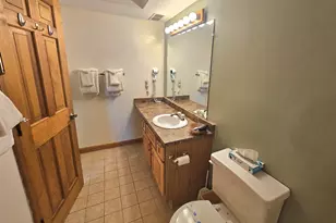 10 Lakeside W Dr, Woodstock, NH 03262 - Photo 17