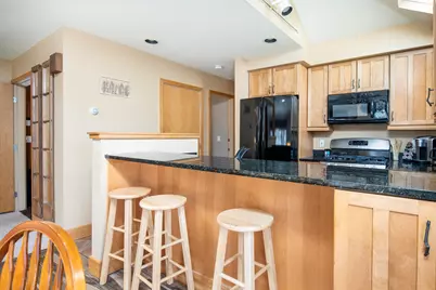 459 Woods Lane #D6, Killington, VT 05751 - Photo 3