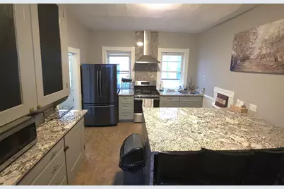 729 Pine Street, Manchester, NH 03104 - Photo 3