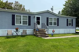 8 Sir Lancelot Dr, Exeter, NH 03833 - Photo 5