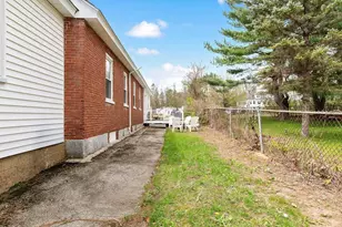 3 Loudon Rd, Pittsfield, NH 03263 - Photo 37