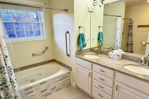 314 Mammoth Rd, Londonderry, NH 03053 - Photo 21